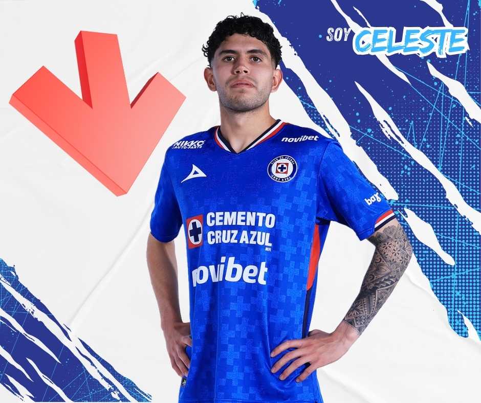 Carlos Vargas se va de Cruz Azul